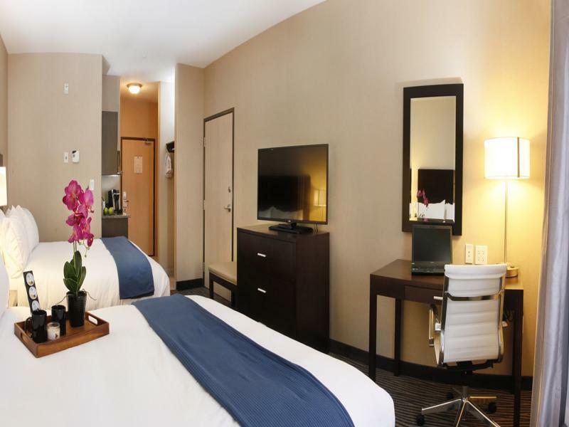 Holiday Inn Express Fort St John By Ihg Fort St. John Екстер'єр фото