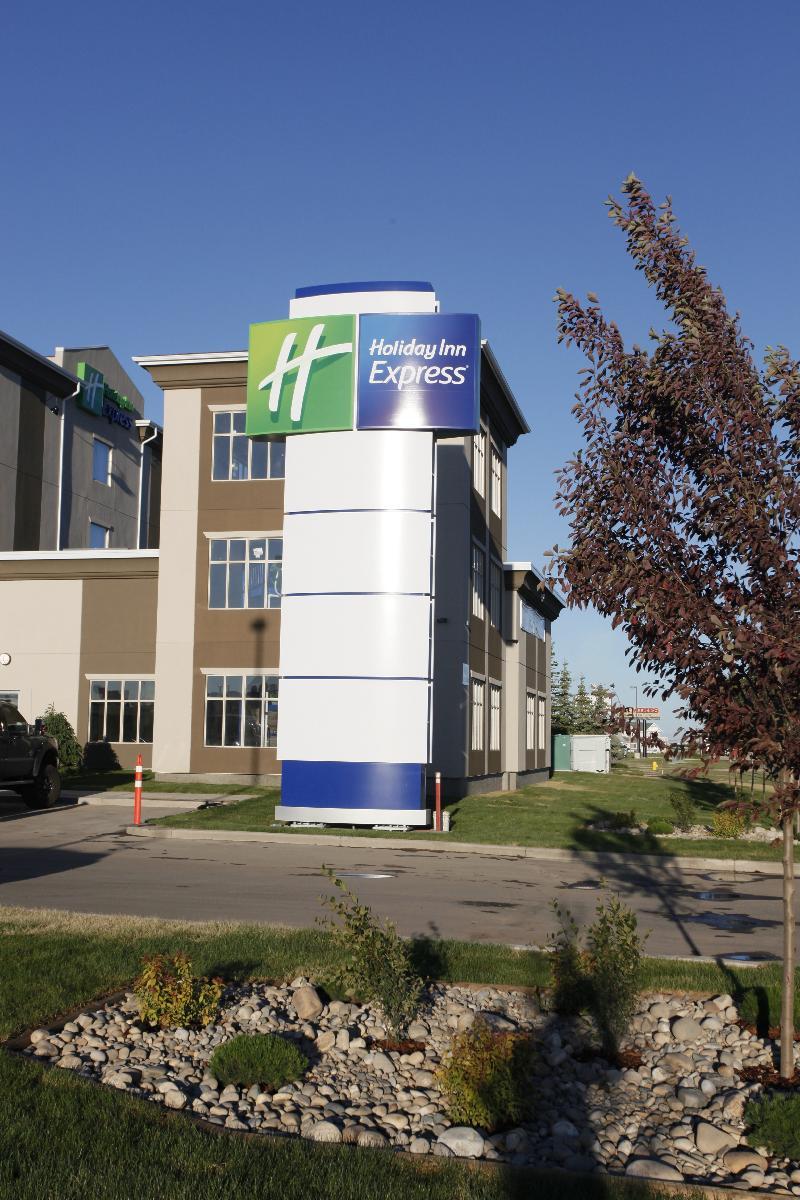 Holiday Inn Express Fort St John By Ihg Fort St. John Екстер'єр фото